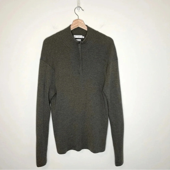 Peter Millar Crown Crafted Extra Fine Italian Merino Wool 1/4 Zip Sweater trend